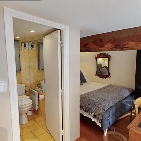 Spacious 3 Bed In The Heart Of Apartment